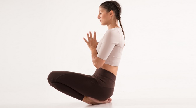 Benefits and how to do the rabbit pose or Shashankasana benefits |  HealthShots